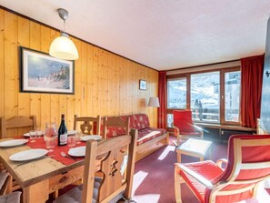 Dining - Le Grand Tichot A et B (Val Claret) by Interhome (Tignes)