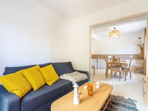 TV - Le Coquillon by Interhome (Sanary sur Mer)