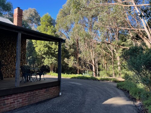 Stoneleigh Miners Cottage