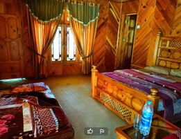 Quarto casal luxo | Quartos à prova de som, ferros/tábuas de passar roupa, Wi-Fi de cortesia