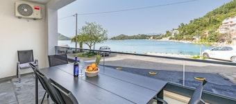 Lovely apartment in Blace with WiFi
