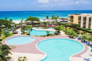 Outdoor pool - Ocean View Condo at Oceania Penthouse 6 by Bocobay (Noord)