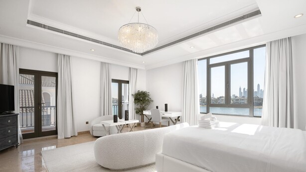Unclassified image, 1 of 30, button - Villa on Beach w Private Pool The Palm Jumeirah (Dubai)