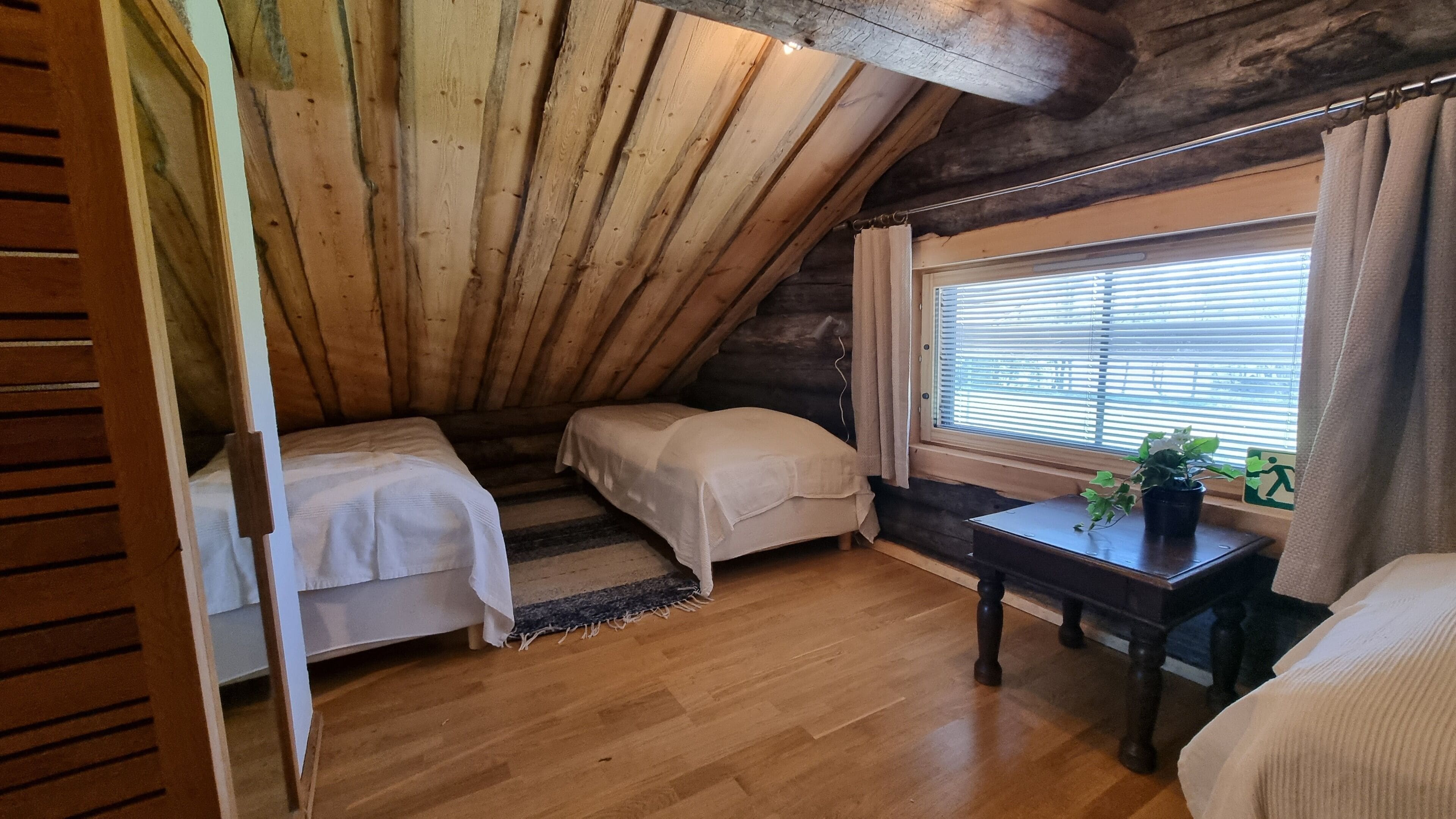 Huvila | 4 makuuhuonetta, yksilöllisesti sisustettu, ilmainen Wi-Fi