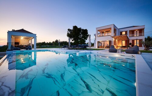 Superbe maison de 4 chambres à.