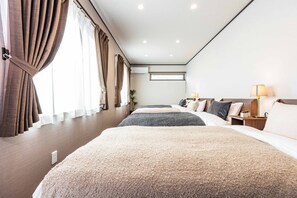 Villa Design | 3 camere, tende oscuranti, ferro/asse da stiro, Wi-Fi gratuito