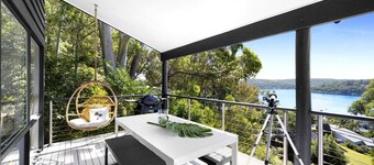 Luxury Villas Bouddi Bungalow (Walk to the beach)