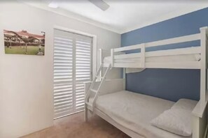 5 bedrooms