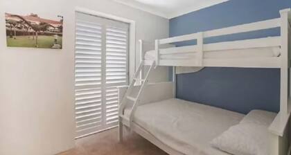 Luxury Villas Beachfront on the Esplanade at Umina Beach