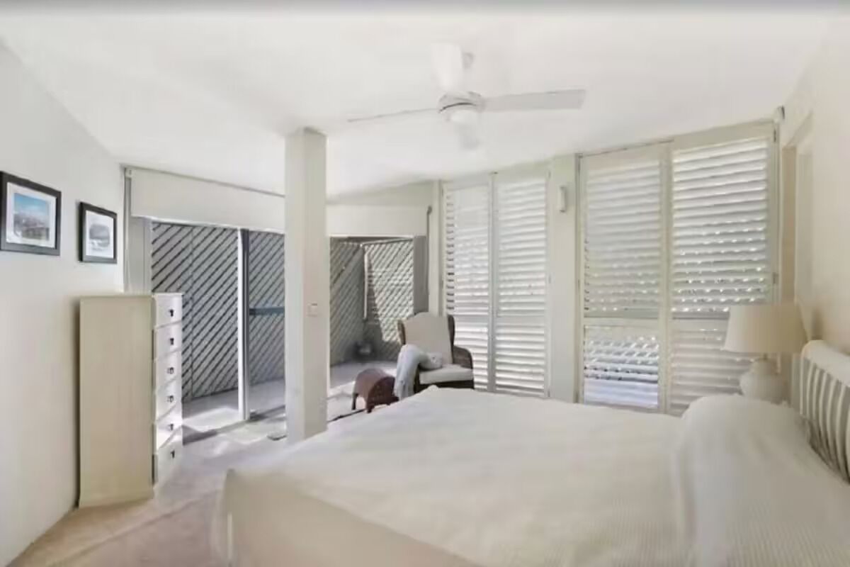 5 bedrooms