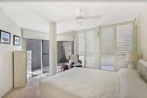 5 bedrooms