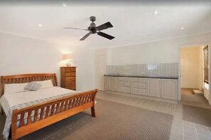 5 bedrooms