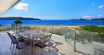 Luxury Villas Ocean View on the Esplanade (Walk to the beach)