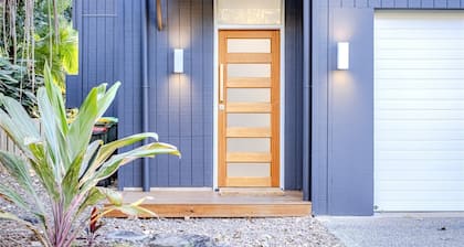 Luxury Villas Stone's Throw at Macmasters (Walk to the beach)