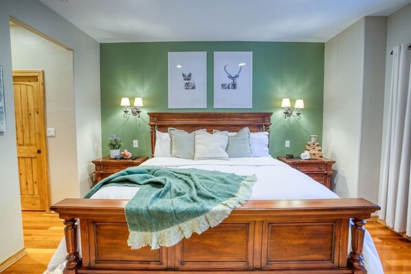 Iron/ironing board, free WiFi, bed sheets