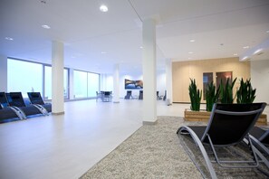 المنشأة من الداخل