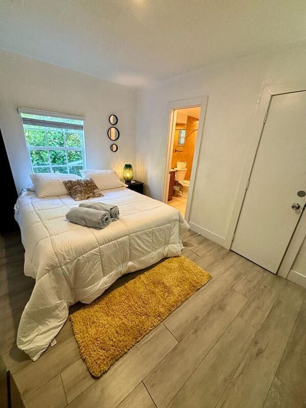 Desk, iron/ironing board, travel crib, free WiFi