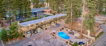 Studio room only a short walk from all of Stateline`s top attractions!