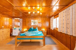 2 bedrooms, travel crib, free WiFi - Apartment in Vorarlberg near Ski Resort Montafon (Sankt Gallenkirch)