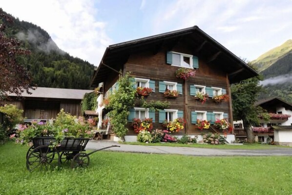 Exterior - Apartment in Vorarlberg near Ski Resort Montafon (Sankt Gallenkirch)