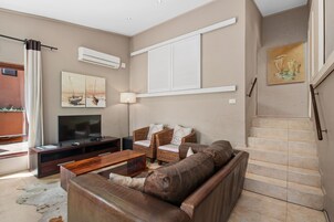 Classic Villa | Living area | Flat-screen TV