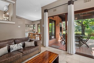 Classic Villa | Terrace/patio