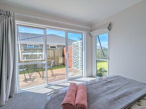 4 bedrooms, WiFi, bed sheets