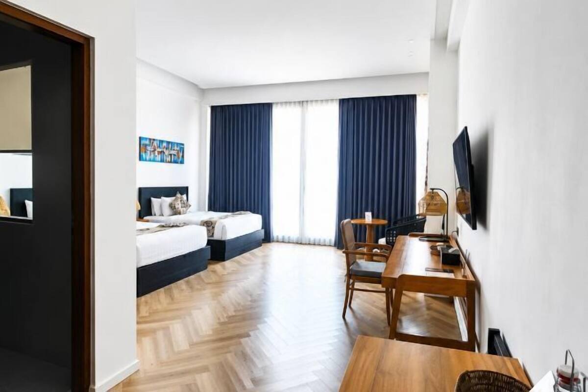 Literie de qualité supérieure, coffres-forts dans les chambres, bureau