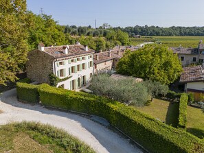 Esterni