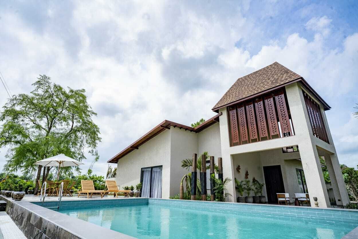 Private pool