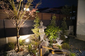 Comfort-Villa | Blick auf den Garten