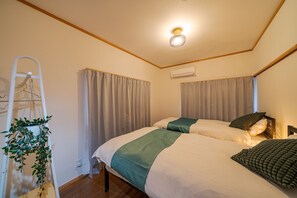 Comfort Villa | 3 bedrooms, individually decorated, individually furnished, desk