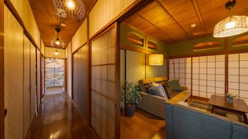 Comfort Villa | Living area | Flat-screen TV