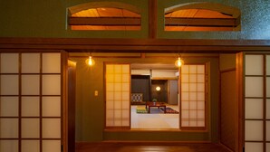 舒適別墅 | 3 間臥室、書桌、筆電工作空間、遮光布/窗簾