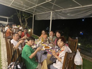 Outdoor dining
