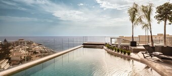 Fitch Hotel