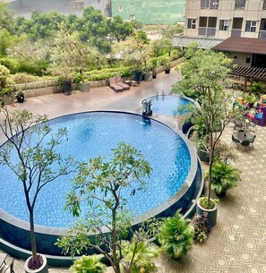 2 outdoor pools - Nemuru Hotel Ciputat (South Tangerang)