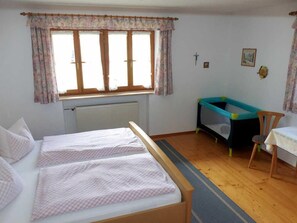 2 habitaciones y ropa de cama