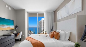 2 bedrooms, desk, iron/ironing board, travel crib - Oceanfront Balcony| Enjoy Endless Views| Hot Tub (Hollywood)