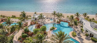 Luxurious Beach Resort- Ocean View & Gym