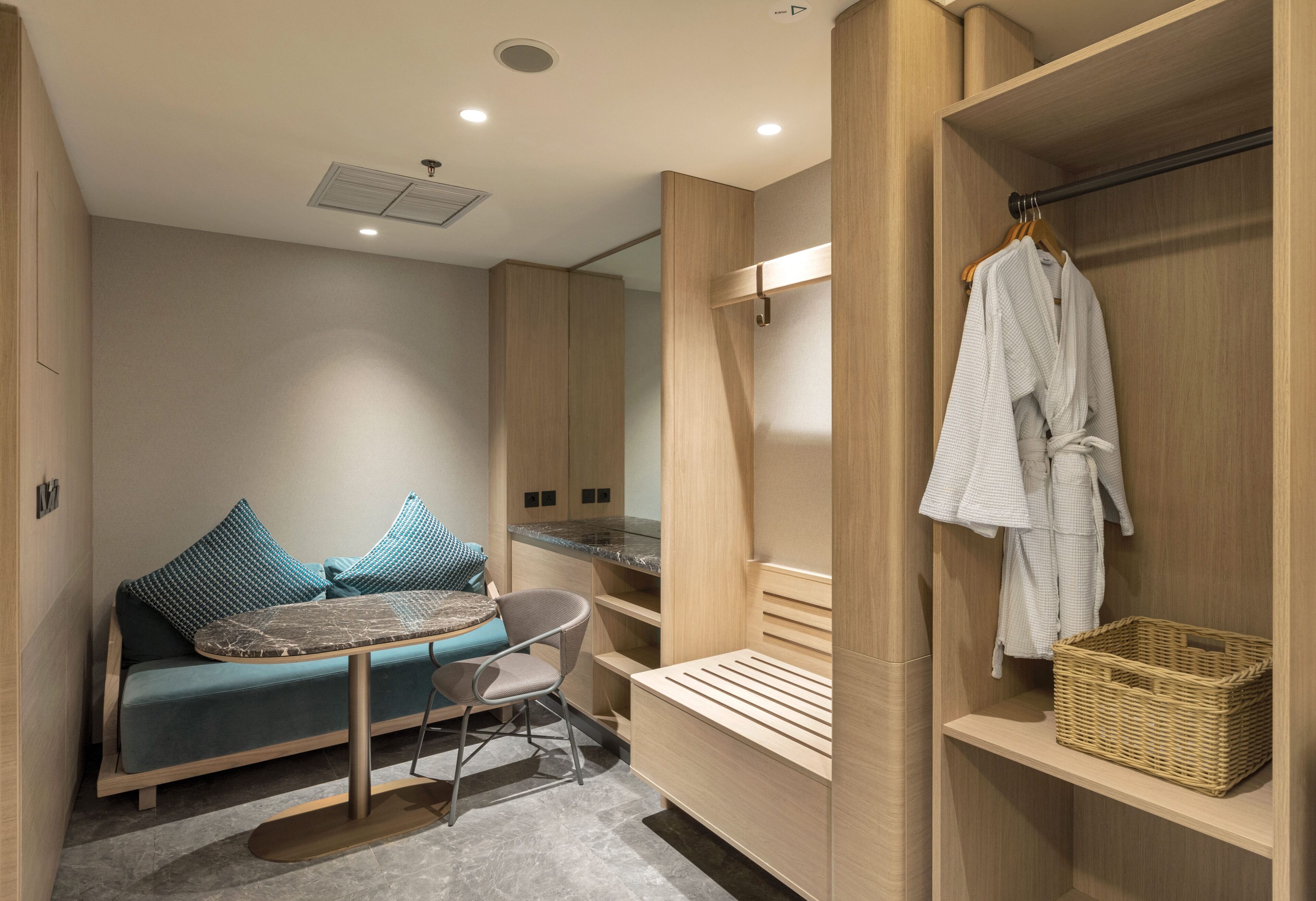 Estudio (40) | Caja fuerte, cortinas opacas, wifi gratis y ropa de cama