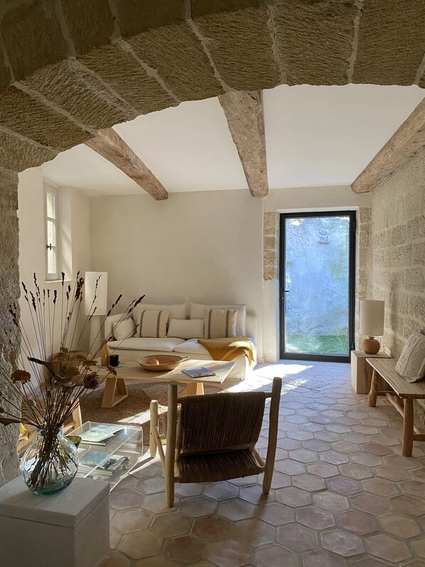Living area - Centre Historique Maison Avec Piscine Chauffée (Uzès)