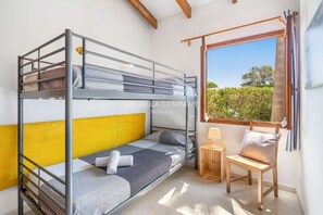 3 Schlafzimmer, Bügeleisen/Bügelbrett, WLAN, Bettwäsche