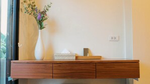 Kahden hengen deluxe-huone | Oleskelualue