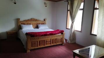 Standard Double Room | Soundproofing, iron/ironing board, free WiFi
