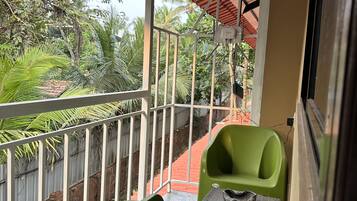 Royal Room | Balcony