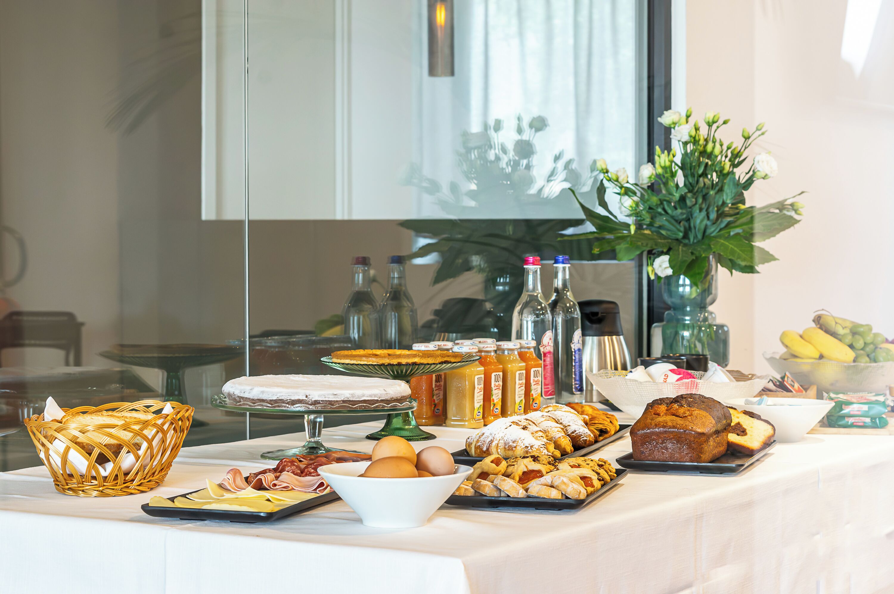 Desayuno bufé gratuito y diario