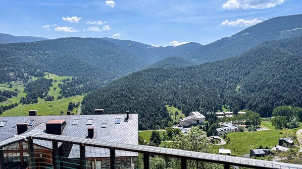 Property grounds - Flat with great mountain views (Molina, La)