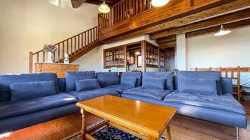 Televisie en een open haard