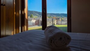 4 bedrooms, desk, iron/ironing board, bed sheets - Cal Vilaldach (Llivia)